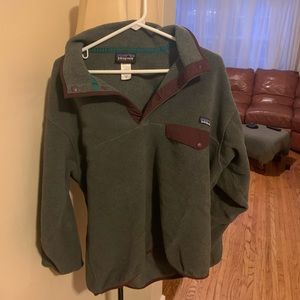 Patagonia men’s olive synchilla jacket